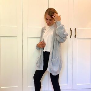 Oversized Chunky Knit Paper Label Cardigan